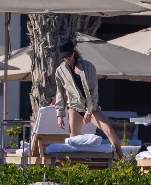 e386f9a08708575d2b4dd845653c96ea