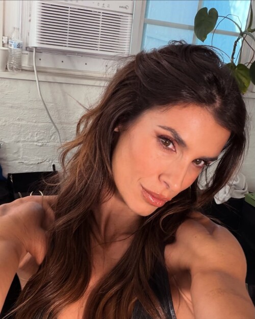 eee8bb1fb3b966c86f499ffe6cc3905d