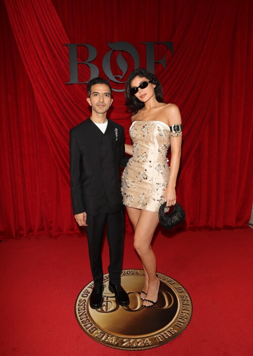 f032f4a192347e7bc7a4c9d0bb28869d