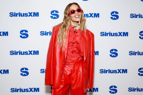 f51da837c2d71e74dbbc2a28f6aa1c1e