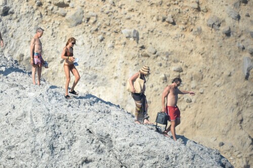 fe948a0c7e709adbd26f2e20277c8d22