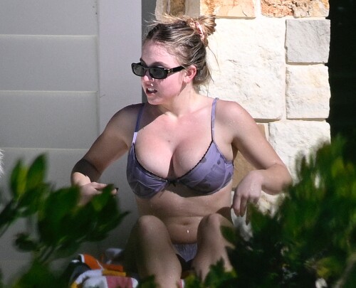 ff8d52884f20a084190c111a564dd368