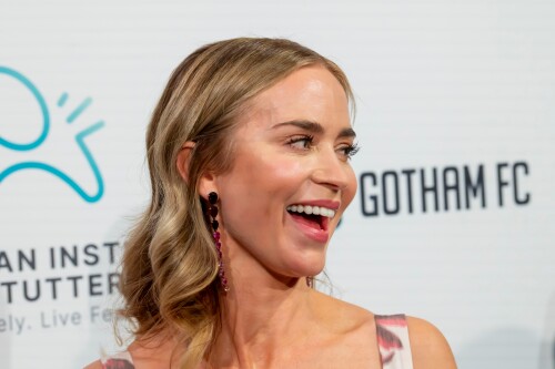 ffec79d32b6838e7cb30494fd400b1a7