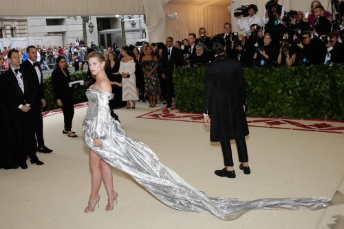 03b286e69ddca2a3773be8c73bbbe460