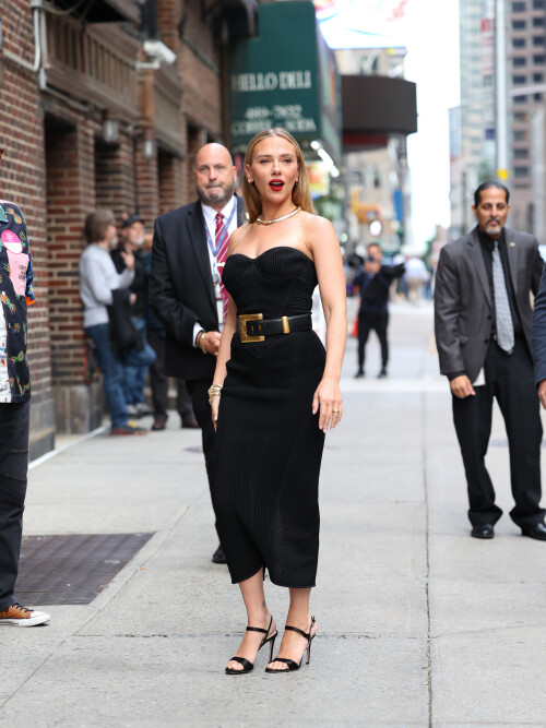 Scarlett Johansson at 'The Late Show With Stephen Colbert' show studiosFeaturing: Scarlett JohanssonWhere: New York, New York, United StatesWhen: 22 Sep 2025Credit: Jason Howard/BauerGriffin/INSTARimages