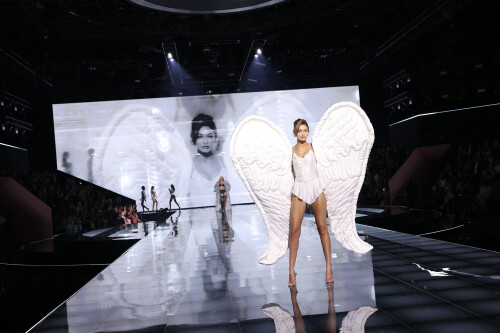 FASHION-US-VICTORIA'S SECRET