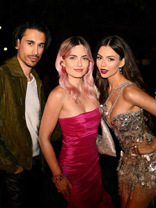 0b2cd065480cfeb6acbc7f372056e917