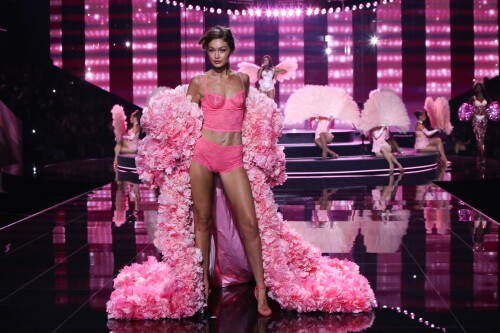 Mandatory Credit: Photo by Matt Baron/BEI/Shutterstock (15542276aq)Gigi Hadid2025 Victoria's Secret Fashion Show - Runway Show, New York, USA - 15 Oct 2025