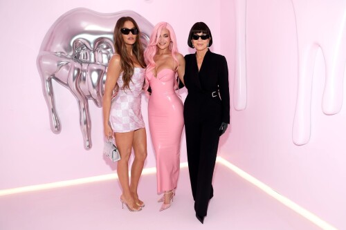 24b6b8128fc7a934208531f97e82d87d