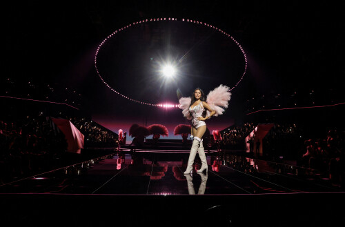 250a40016d6f1fccc6e9ea57abe21221