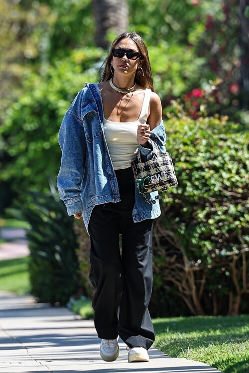 26be648d313060a218412dc1899210c1