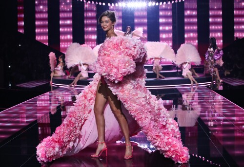 Mandatory Credit: Photo by Matt Baron/BEI/Shutterstock (15542276ar)Gigi Hadid2025 Victoria's Secret Fashion Show - Runway Show, New York, USA - 15 Oct 2025