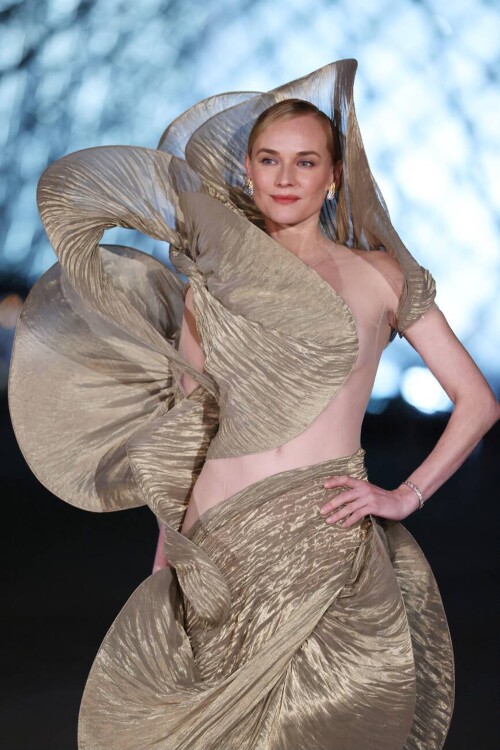 300a17f79ecb69a92dafd9f40f9c7b52