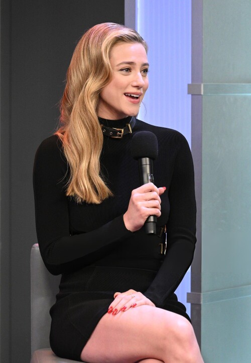 4a243b6591311f20acd71c3d6cd7b451