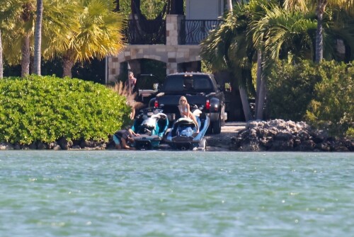 5d3f8f63fbb82e0538529d29156f1064