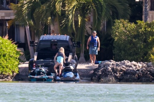 7b492afe9ff769663cc6a36c74bfb730