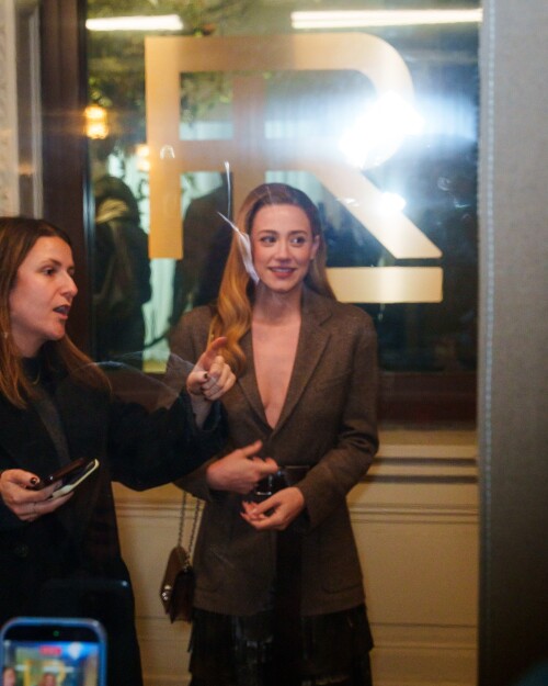 8070066cfe66d9fc878b5001a4b5111b