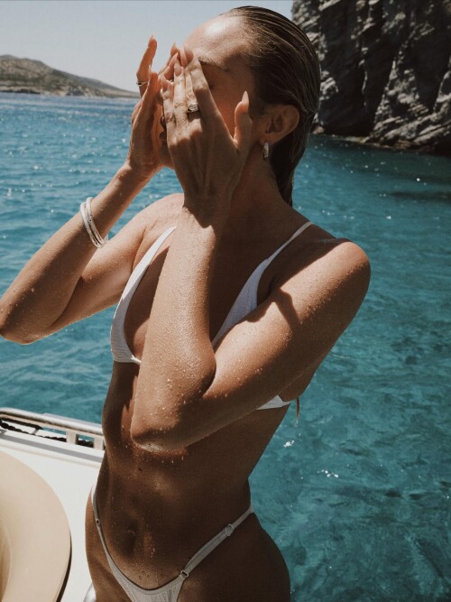 833c67fc2aae62ef3d3deaafce5be332