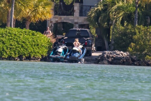 84e5506b9ff34a4d0743a59e2e0ac096