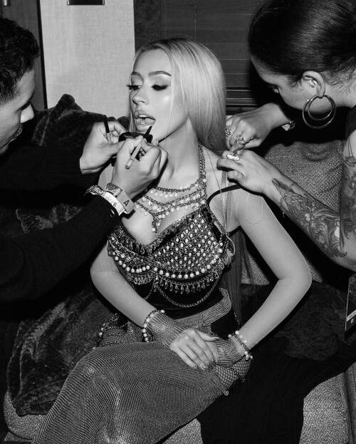 8c97a42059e9a9dac386a5d37d8d20ec