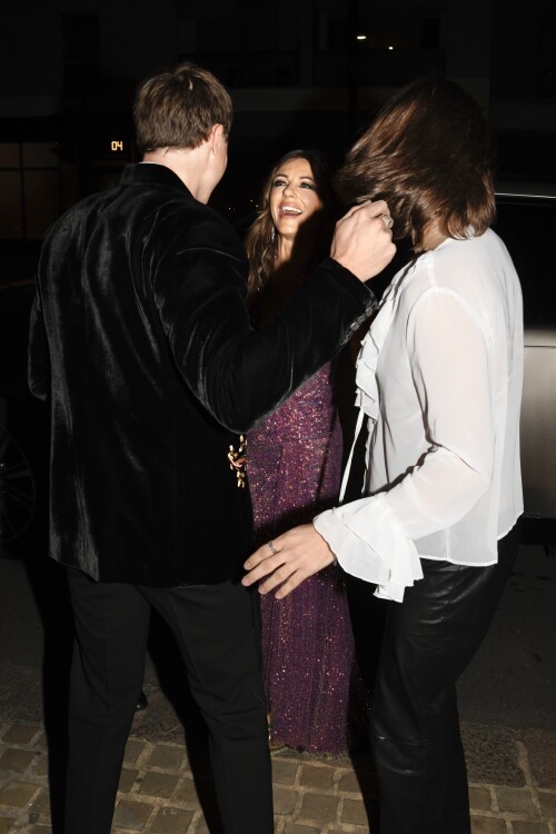 BGUK_3379824 - London, UNITED KINGDOM  Liz Hurley and Damian Hurley turn heads on the red carpet of the Attitude Awards.Pictured: Liz Hurley, Damian HurleyBACKGRID UK 8 OCTOBER 2025 BYLINE MUST READ: Bob Grey / BACKGRIDUK: +44 208 344 2007 / uksales@backgrid.comUSA: +1 310 798 9111 / usasales@backgrid.com*Pictures Containing Children Please Pixelate Face Prior To Publication*