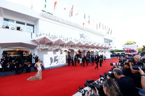 b03536455fe9dcf5de71b1ee6ee93492