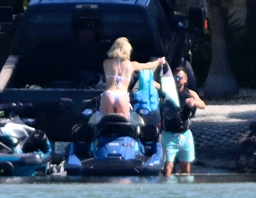 c5c02eba83f7425875a3c1b3512989eb