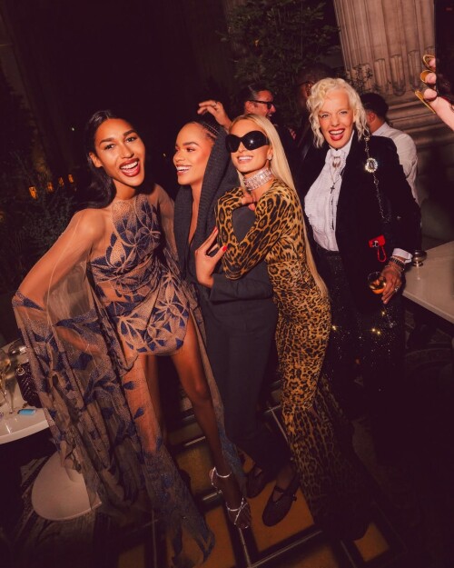 cb6ee467a8f092223c5dee9a32296036