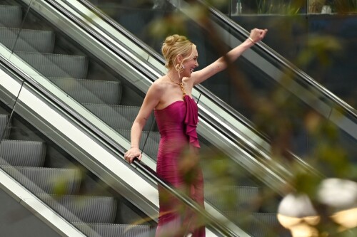 d235f81bee33b306fdc4d72034bc7e11