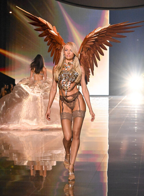 d3a0f2e69b9d2465e305a21ec48b3624