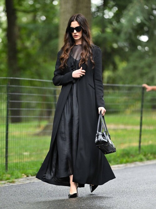 e888cee5b41d256f11be3eab330c6b28