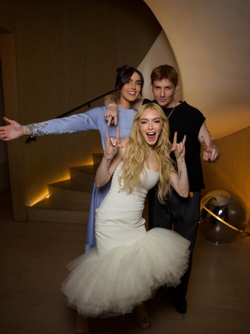 eb10245c641e6f3627e219ad451f05a4