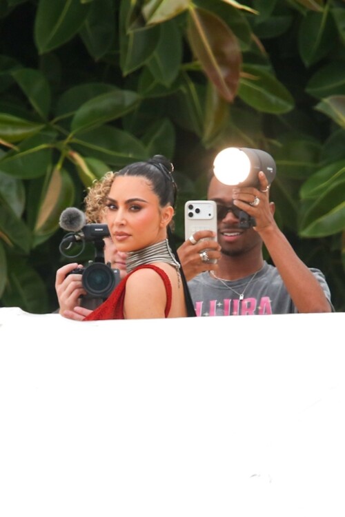 *EXCLUSIVE* Rio de Janeiro, BRAZIL    Kim Kardashian turned heads as she was seen on the balcony of the Copacabana Palace in Rio de Janeiro, wearing a stunning red dress. The reality star and entrepreneur looked effortlessly glamorous as she took in the breathtaking views of the city.Pictured: Kim KardashianBACKGRID USA 11 NOVEMBER 2025 BYLINE MUST READ: Dilson Silva / BACKGRIDUSA: +1 310 798 9111 / usasales@backgrid.comUK: +44 208 344 2007 / uksales@backgrid.com*UK Clients - Pictures Containing ChildrenPlease Pixelate Face Prior To Publication*