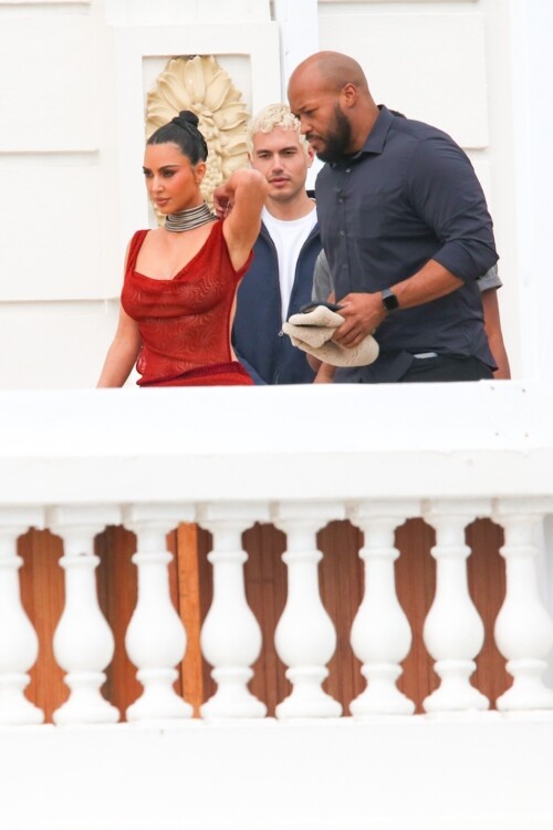 *EXCLUSIVE* Rio de Janeiro, BRAZIL    Kim Kardashian turned heads as she was seen on the balcony of the Copacabana Palace in Rio de Janeiro, wearing a stunning red dress. The reality star and entrepreneur looked effortlessly glamorous as she took in the breathtaking views of the city.Pictured: Kim KardashianBACKGRID USA 11 NOVEMBER 2025 BYLINE MUST READ: Dilson Silva / BACKGRIDUSA: +1 310 798 9111 / usasales@backgrid.comUK: +44 208 344 2007 / uksales@backgrid.com*UK Clients - Pictures Containing ChildrenPlease Pixelate Face Prior To Publication*