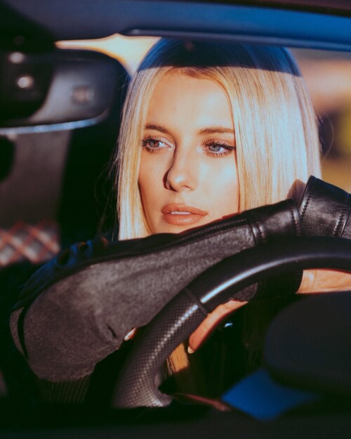 4bd264bf01e050fb6e476ca7ec05aa35