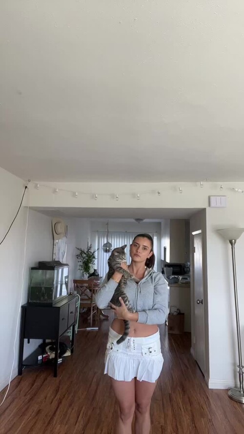 298b684070d1f1e9b3ddcb9b9e98481c