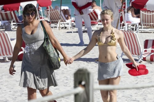 34d45ed4fad18d36749857663456b274