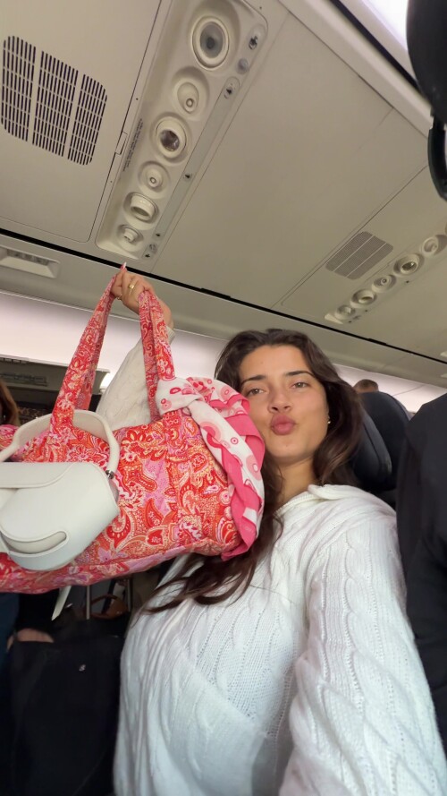 9ade4cb41181fbca3745affdac4ab743