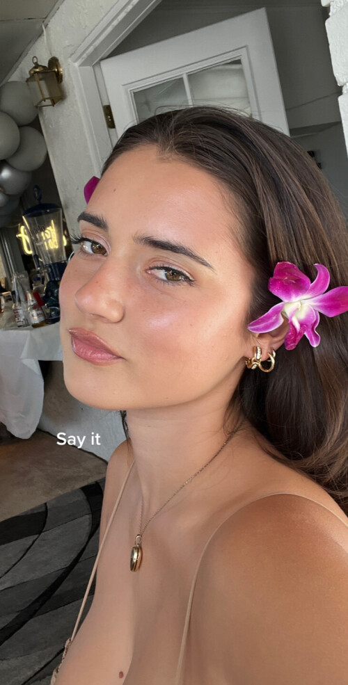 f44225e55b46f0363f6994b470eb70a5