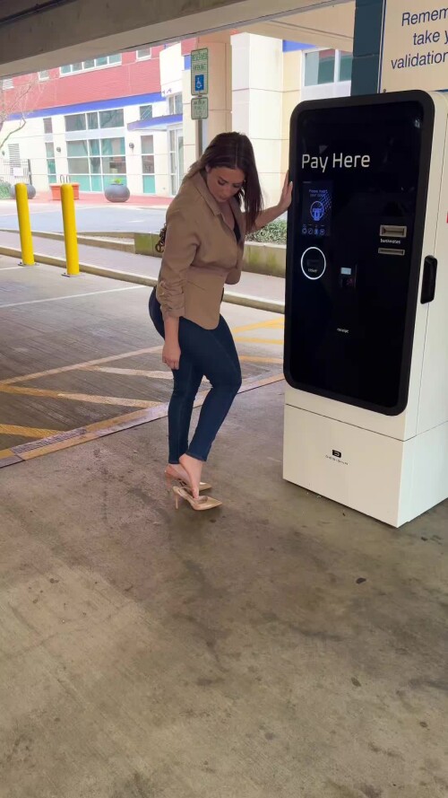 0fe453348b984ca2f0f82378c65c9549