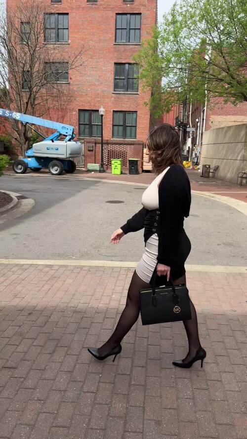 19f2a4caec10f8912f56dcc53a7404df