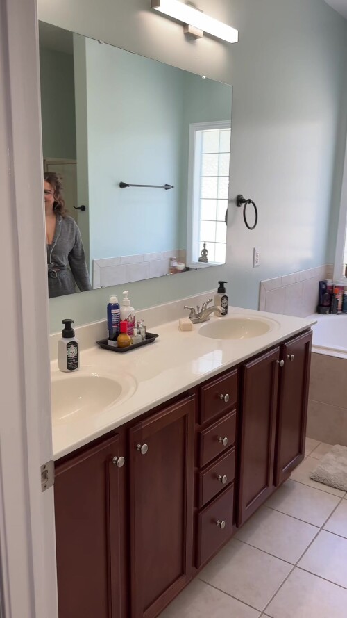 20823cc54868a02e03278815efc3671e