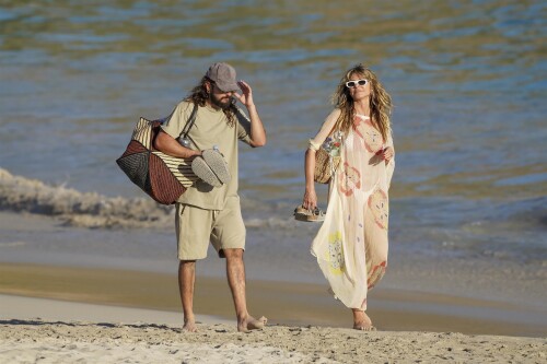 2ad3b147f746a68814f1ad932317f42f