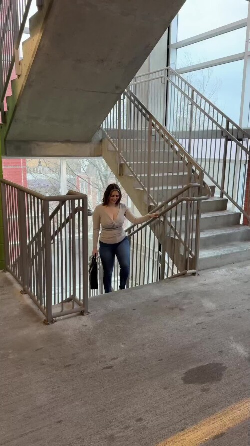 3eee359bbda7f3f79201542673d66e31