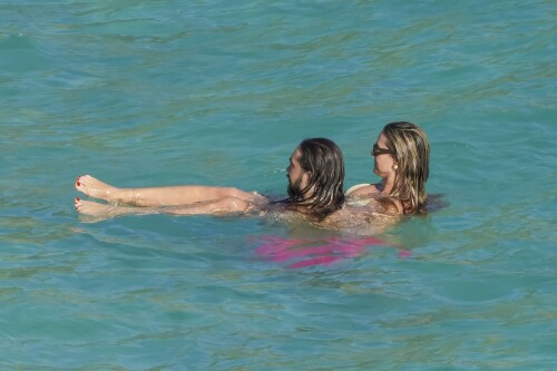 8e7f8fd29fa6d3a3c06431df9b7853cc