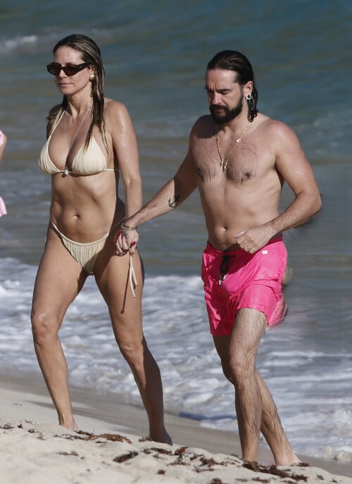 Heidi Klum and Tom Kaulitz seen enjoying the sun in Saint Barthelemy, France on January 4, 2026. Photo by ABACAPRESS.COMPictured: heidi klum,tom kaulitzRef: BLU_S9287635 040126 NON-EXCLUSIVEPicture by: AbacaPress / SplashNews.comSplash News and PicturesUSA: 310-525-5808 UK: 020 8126 1009eamteam@shutterstock.comBahrain Rights, Canada Rights, Thailand Rights, United Kingdom Rights, Qatar Rights, United Arab Emirates Rights, Greece Rights, Singapore Rights, Germany Rights, India Rights, New Zealand Rights, Australia Rights, Saudi Arabia Rights, South Korea Rights, Taiwan Rights, Israel Rights, United States Rights
