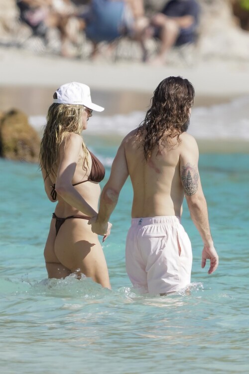 e3747ddbb2ec94180bedbd9472eb27cb