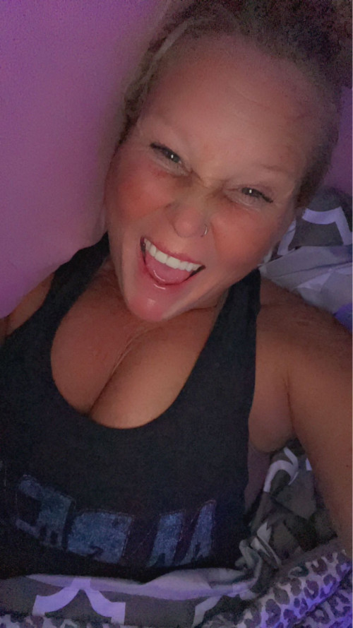 0251909873e84b62bb28a49dd6e9a1cc