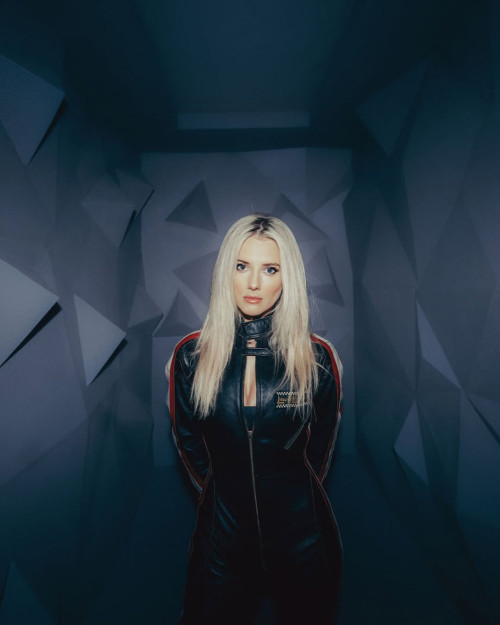 33d8b9853aba84da268436f08d119409