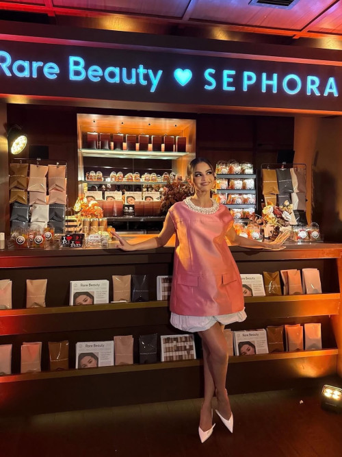 40803bf6a6addf80c7ee59354ec07a49